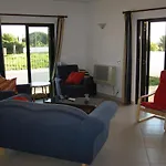 Esti Chamaco - Lagos